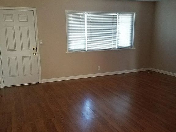 2nd image of 1479 McKinley Ave