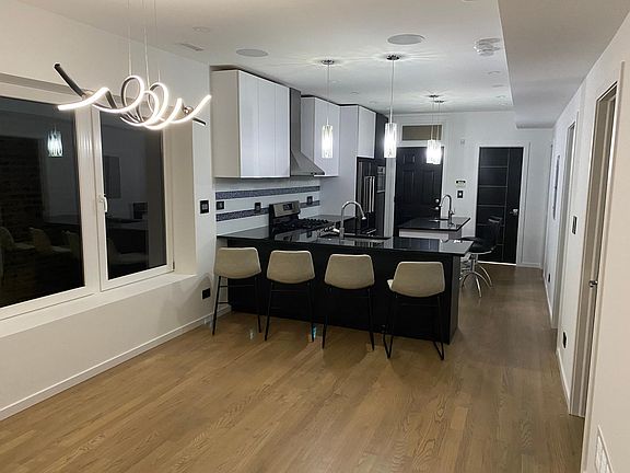 3rd image of 5625 N Campbell Ave #1