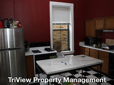 3rd image of 2107 N Kenmore Ave APT 3F