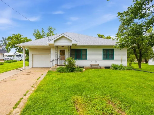 112 E 29th Ave, Council Bluffs, IA 51503