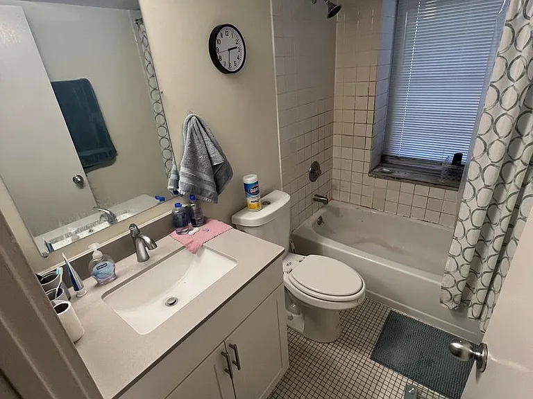 24-30 S Bank St #206 — Photo 12