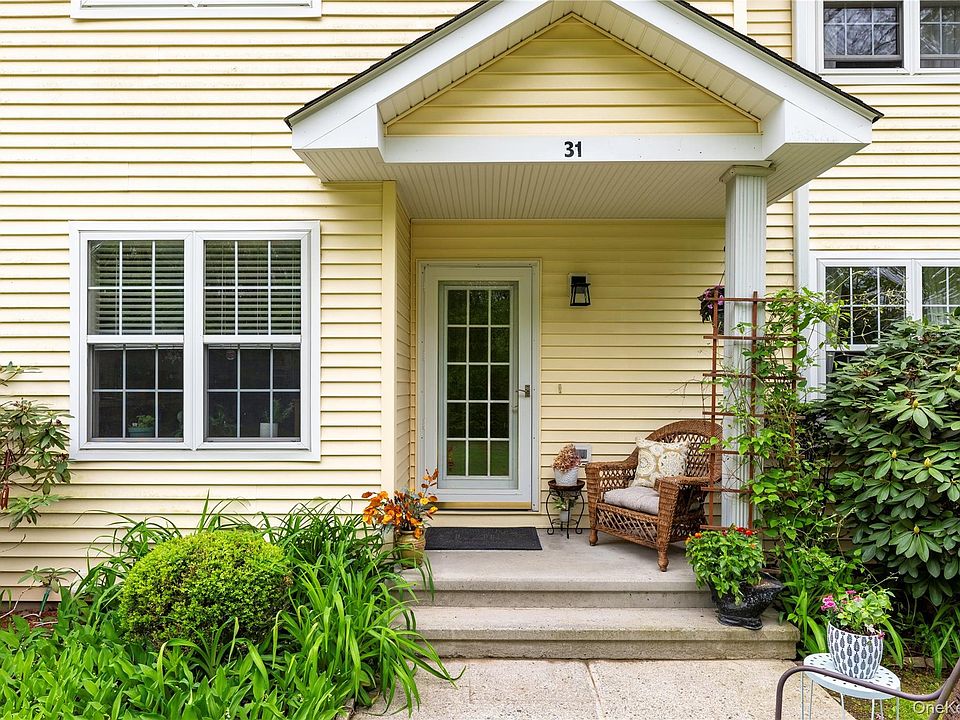 2nd image of 129 Stringham Road #31