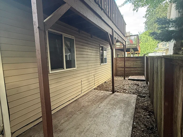 4906 NW 1st Ave — Photo 18