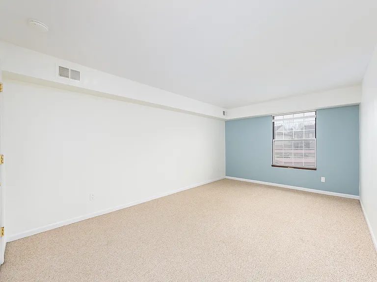 19130 Northridge Dr — Photo 15