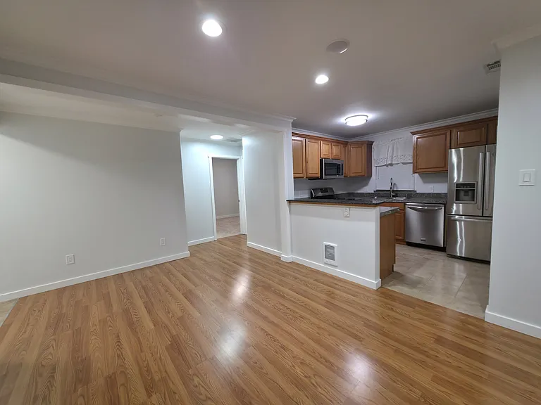 Kitchen and Dinning Area