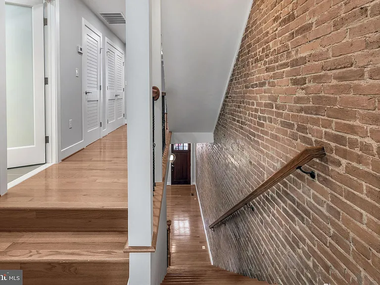 1310 Riggs St NW — Photo 18