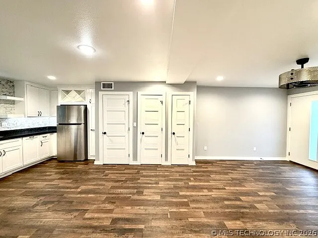 2 bed, 1.0 bath, 800 sqft, $1,195 — Photo 3