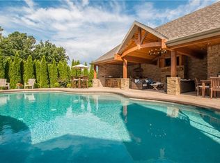 23 Nottingham Ln, Rogers, AR 72758