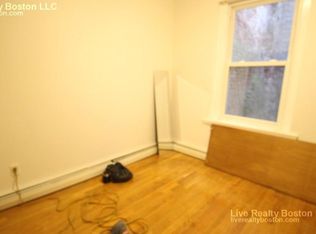 36 Sheafe St, Boston, MA 02113