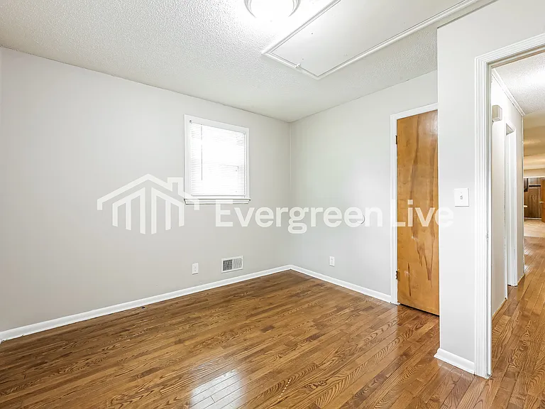 108 Mulberry St — Photo 12