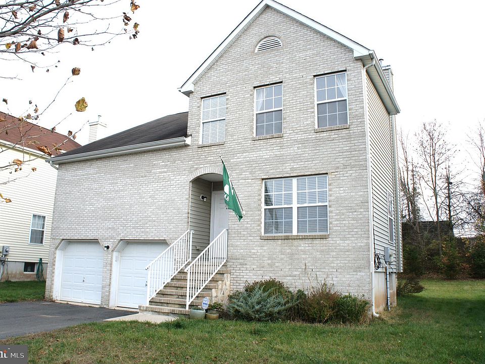 1st image of 30 Richards Rd