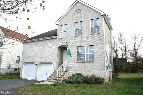 30 Richards Rd Photo 1