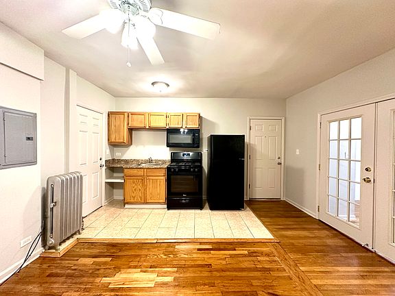 5th image of 1348 W Argyle St APT 2N