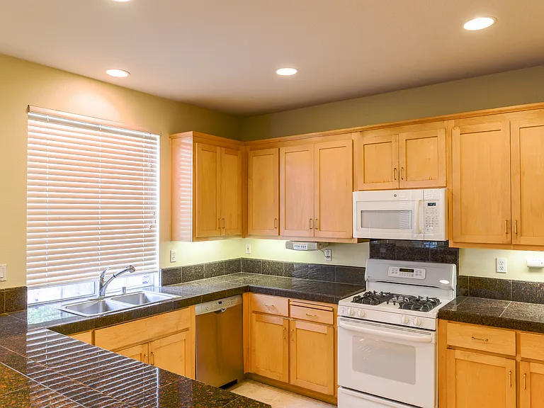 2945 Bolla Ct — Photo 5
