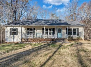 1309 Gate Ln, Moneta, VA 24121