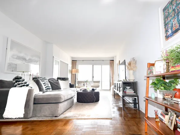 60 East 8th Street image 1 of 15
