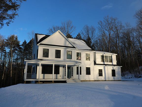 2nd image of 15 Overlook Drive #8