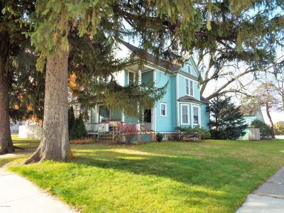 606 Wabasha Ave, Saint Charles, MN, 55972