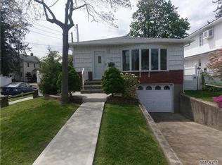 101 Unqua Rd, Massapequa, NY 11758