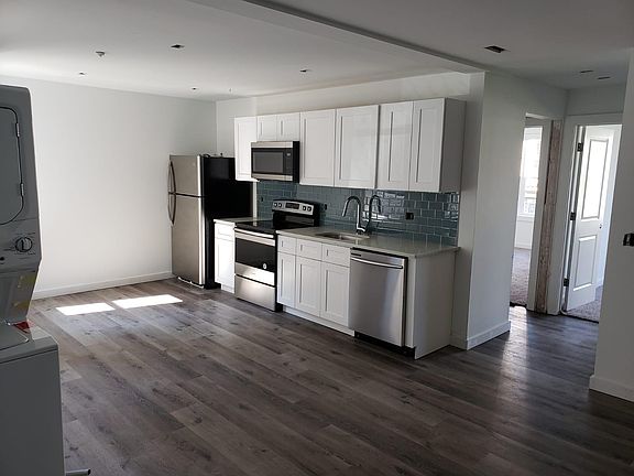 4th image of 1254 N Carlisle St #3B