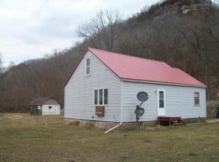 63932 Mill Coulee Rd, Prairie Du Chien, WI 53821