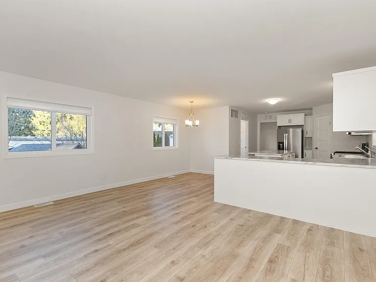 24330 Fraser Hwy #19 — Photo 11