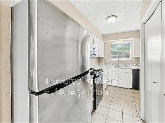 5th image of 1006 Bland Dr #1012