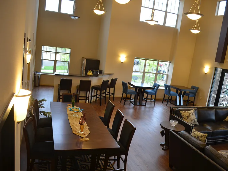 Scenic Ridge Apartments — Photo 13