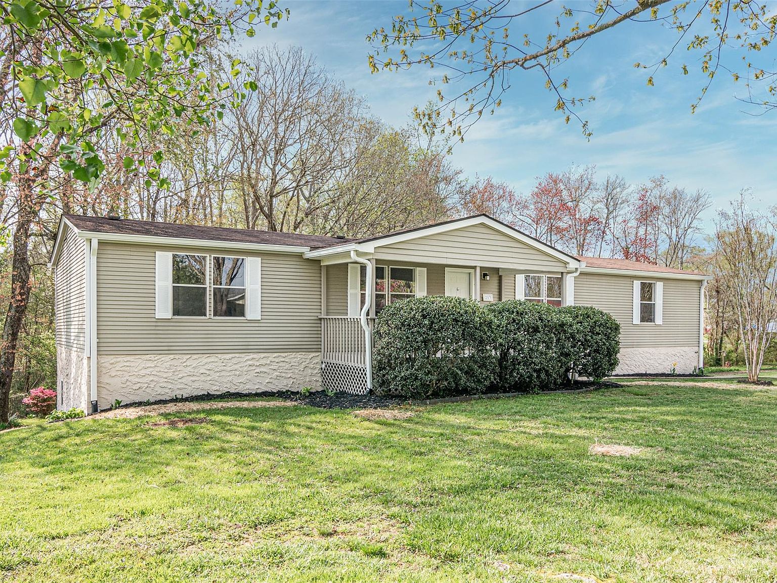 213 Leigh Anne Ln, Horse Shoe, NC 28742 Zillow