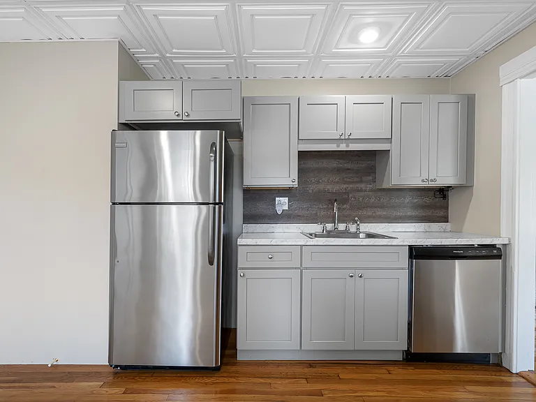 3 Ferdinand St #1 — Photo 3