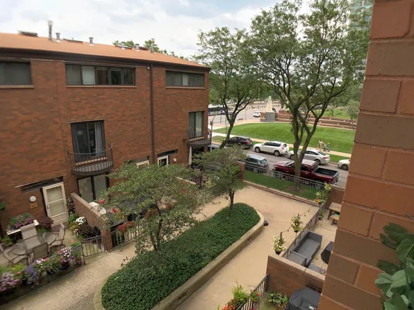3700 N Lake Shore Dr APT 307, Chicago, IL 60613