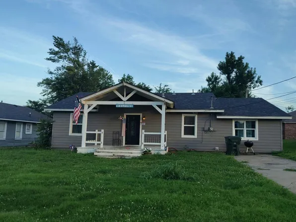 705 E 9th St N, Claremore, OK 74017