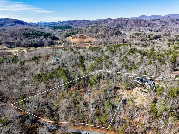 126 Valley Lake Trl, Travelers Rest, SC 29690