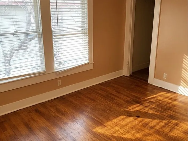 2714 Whitis Ave #A — Photo 10