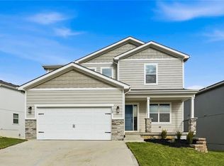 708 Glenn Cir, Raymore, MO 64083