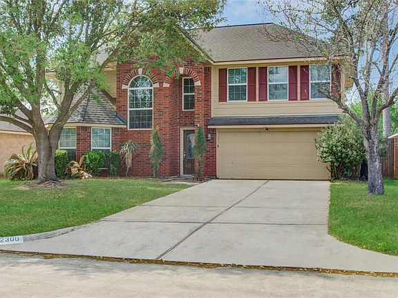 2nd image of 2306 Pine Cone Dr