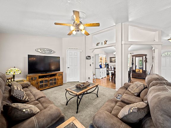 3rd image of 20538 Lynn Hart Dr