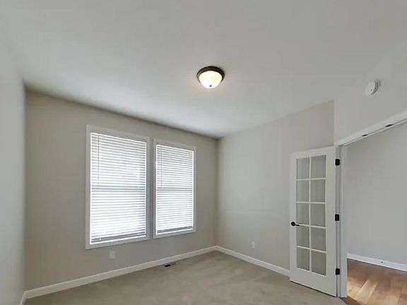 5th image of 8830 Aspen Cir