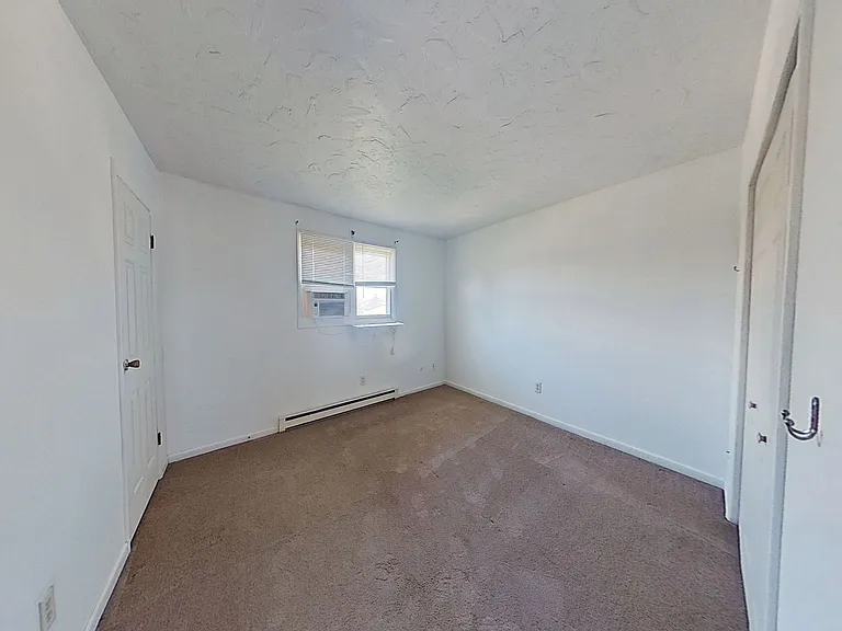 169 Oak Manor Dr — Photo 5