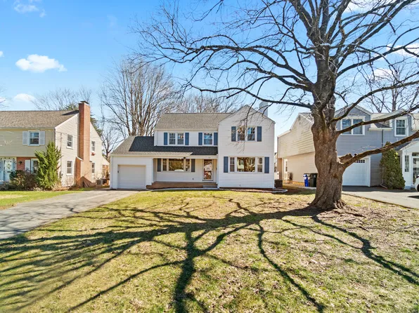 88 Montclair Drive, West Hartford, CT 06107