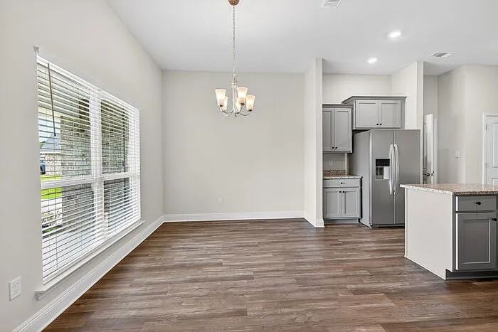 15740 Rachael Dr — Photo 6