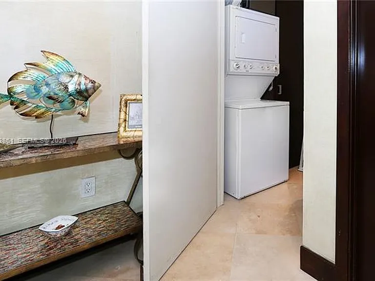 100 S Pointe Dr #601 — Photo 18