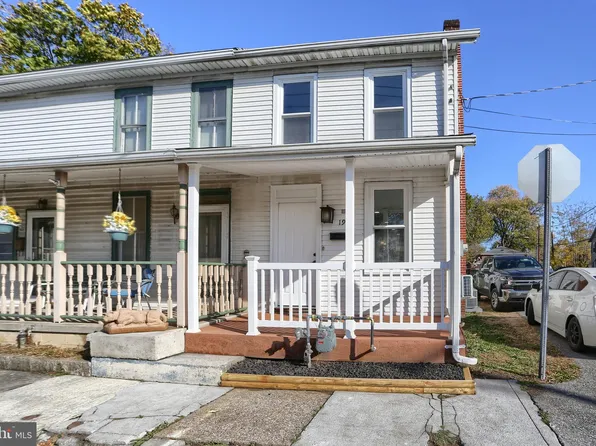 19 Race St, Highspire, PA 17034