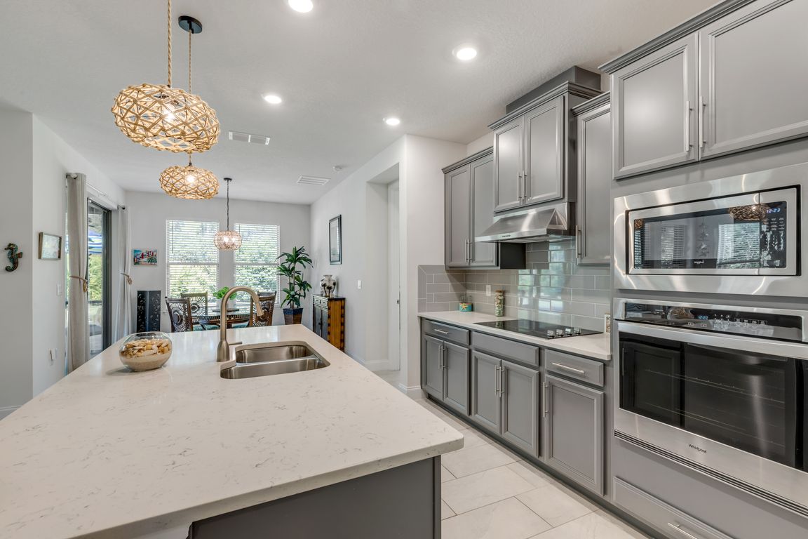 next background image