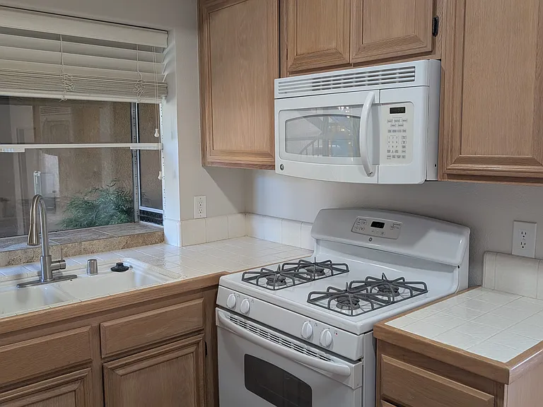 22649 Copper Hill Dr #37 — Photo 9