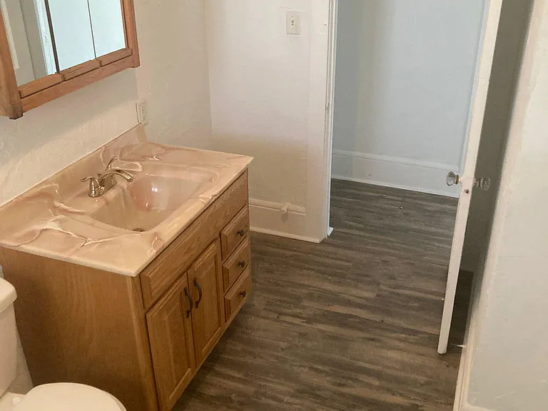 827 N Oleander Ave #1 — Photo 15