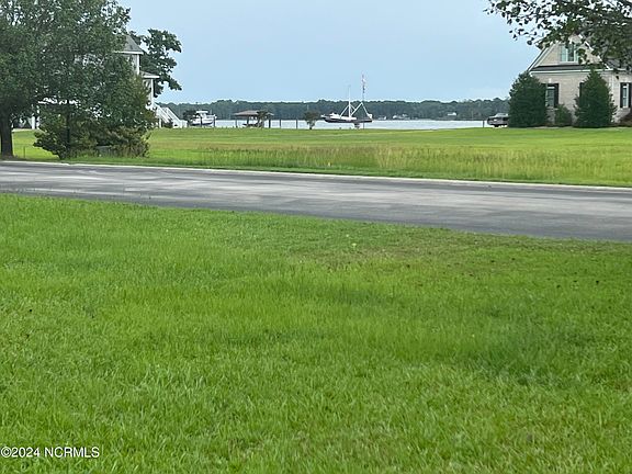 4th image of 144 Waterway Drive
