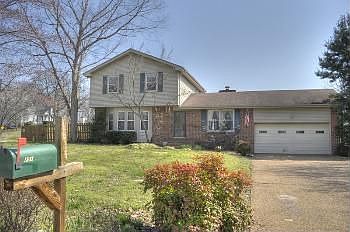 3rd image of 201 Pebble Glen Dr
