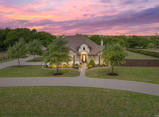 101 Rancho Lorena Dr, Lorena, TX 76655