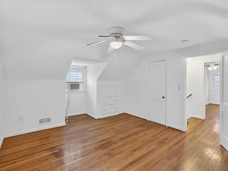 Upstairs bedroom #3
